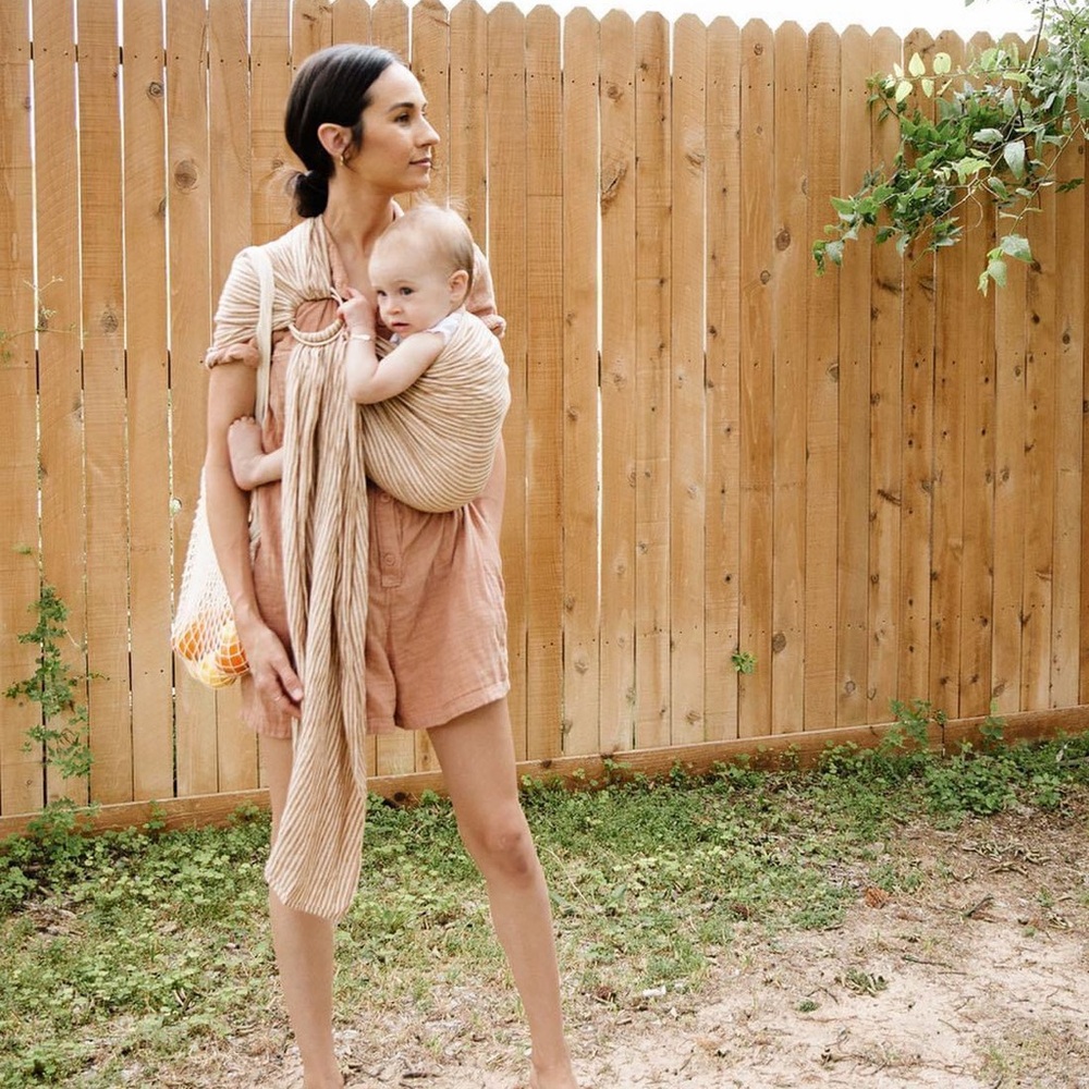 Like new WILDBIRD ring sling- Nava